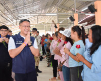 รองนายกรัฐมนตรีและรัฐมนตรีว่าการกระทรวงคมนาคม ลงพื้นที่พบปะเ ... พารามิเตอร์รูปภาพ 3