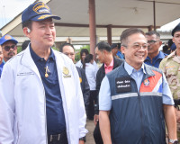 รองนายกรัฐมนตรีและรัฐมนตรีว่าการกระทรวงคมนาคม ลงพื้นที่พบปะเ ... พารามิเตอร์รูปภาพ 20