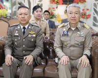 รองผู้ว่าราชการจังหวัดสุราษฎร์ธานี ร่วมพิธีวันสถาปนาสำนักงาน ... พารามิเตอร์รูปภาพ 1
