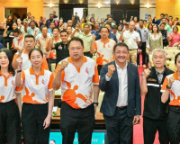 รองผู้ว่าราชการจังหวัดสุราษฎร์ธานี ให้การต้อนรับนายสุชาติ ชม ... พารามิเตอร์รูปภาพ 1