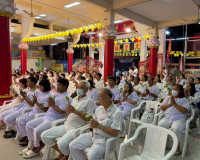 รองผู้ว่าราชการจังหวัดฯ ร่วมประกอบพิธีสวดมนต์-เดินธูป ในงานเ ... พารามิเตอร์รูปภาพ 3