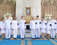 ผู้ว่าราชการจังหวัดสุราษฎร์ธานี ประกอบพิธีถวายน้ำสรงพระบรมศพ ... พารามิเตอร์รูปภาพ 16