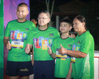 จังหวัดสุราษฎร์ธานี จัดกิจกรรม “แสงนำใจ ไทยทั้งชาติ เดิน–วิ่ ... พารามิเตอร์รูปภาพ 16