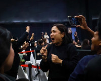 รองผู้ว่าราชการจังหวัดสุราษฎร์ธานี ให้การต้อนรับ หม่อมหลวงยุ ... พารามิเตอร์รูปภาพ 6