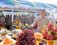 ผู้ว่าฯ สุราษฎร์ธานี เป็นประธานพิธีบวงสรวงอัญเชิญ พระอนุสาวร ... พารามิเตอร์รูปภาพ 7