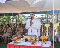 ผู้ว่าฯ สุราษฎร์ธานี เป็นประธานพิธีบวงสรวงอัญเชิญ พระอนุสาวร ... พารามิเตอร์รูปภาพ 12