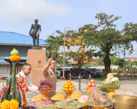 ผู้ว่าฯ สุราษฎร์ธานี เป็นประธานพิธีบวงสรวงอัญเชิญ พระอนุสาวร ... พารามิเตอร์รูปภาพ 14