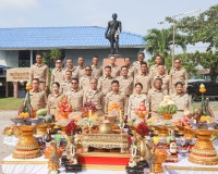 ผู้ว่าฯ สุราษฎร์ธานี เป็นประธานพิธีบวงสรวงอัญเชิญ พระอนุสาวร ... พารามิเตอร์รูปภาพ 16