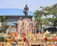 ผู้ว่าฯ สุราษฎร์ธานี เป็นประธานพิธีบวงสรวงอัญเชิญ พระอนุสาวร ... พารามิเตอร์รูปภาพ 18