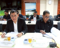 รองผู้ว่าราชการจังหวัดสุราษฎร์ธานี เป็นประธานการประชุมคณะกรร ... พารามิเตอร์รูปภาพ 4