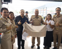 ผู้ว่าฯ สุราษฎร์ธานี เปิดเวทีสัญจรอำเภอเมือง ขับเคลื่อน 4 ปร ... พารามิเตอร์รูปภาพ 4