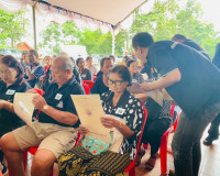 รองผู้ว่าราชการจังหวัดสุราษฎร์ธานี เป็นประธานกล่าวเปิดเปิดงา ... พารามิเตอร์รูปภาพ 8