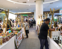 สุราษฎร์ธานีเปิด “ตลาดพาณิชย์ By MOC Surat” ครั้งที่ 1 ดันสิ ... พารามิเตอร์รูปภาพ 1