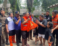 ผู้ว่าฯ สุราษฎร์ฯ ลงพื้นที่อำเภอเคียนซา ย้ำเร่งเยียวยา–ฟื้นฟ ... พารามิเตอร์รูปภาพ 9