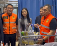 ผู้ว่าฯ สุราษฎร์ฯ เยี่ยมทีมเจ็ตสกีจิตอาสาเจ็บ 2 ราย หลังรถพล ... พารามิเตอร์รูปภาพ 9