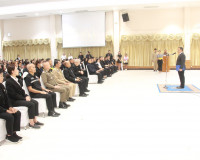 ประชาชนจังหวัดสุราษฎร์ธานีพร้อมใจเดินทางไปเข้าเฝ้าฯ กราบถวาย ... พารามิเตอร์รูปภาพ 4