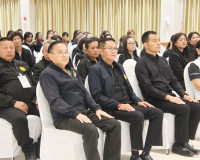 ประชาชนจังหวัดสุราษฎร์ธานีพร้อมใจเดินทางไปเข้าเฝ้าฯ กราบถวาย ... พารามิเตอร์รูปภาพ 11