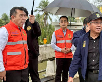 ผู้ว่าราชการจังหวัดสุราษฎร์ธานีลงพื้นที่ตรวจสอบการติดตั้งเคร ... พารามิเตอร์รูปภาพ 7