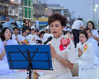 สุราษฎร์ธานีจัดพิธีทำบุญเมืองใหญ่ ตักบาตรพระ 1,110 รูป ฉลอง  ... พารามิเตอร์รูปภาพ 62