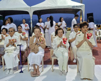 สุราษฎร์ธานีจัดพิธีทำบุญเมืองใหญ่ ตักบาตรพระ 1,110 รูป ฉลอง  ... พารามิเตอร์รูปภาพ 70