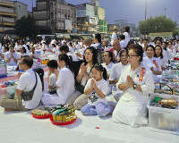 สุราษฎร์ธานีจัดพิธีทำบุญเมืองใหญ่ ตักบาตรพระ 1,110 รูป ฉลอง  ... พารามิเตอร์รูปภาพ 71