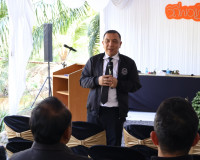 ผู้ว่าราชการจังหวัดสุราษฎร์ธานี ต้อนรับ รมช.มหาดไทย ตรวจเยี่ ... พารามิเตอร์รูปภาพ 13