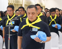 จังหวัดสุราษฎร์ธานีจัดพิธีถวายอาลัยและปฏิญาณตน รวมพลังแห่งคว ... พารามิเตอร์รูปภาพ 1