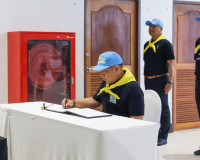 จังหวัดสุราษฎร์ธานีจัดพิธีถวายอาลัยและปฏิญาณตน รวมพลังแห่งคว ... พารามิเตอร์รูปภาพ 11