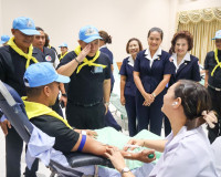 จังหวัดสุราษฎร์ธานีจัดพิธีถวายอาลัยและปฏิญาณตน รวมพลังแห่งคว ... พารามิเตอร์รูปภาพ 13