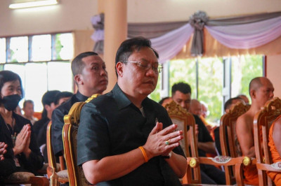รองผู้ว่าราชการจังหวัดฯ เป็นประธาน ในพิธีสวดมนต์และเจริญจิตต ... พารามิเตอร์รูปภาพ 1