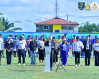 รองผู้ว่าราชการจังหวัดสุราษฎร์ธานี กล่าวต้อนรับทีมฟุตบอลหมอน ... พารามิเตอร์รูปภาพ 3