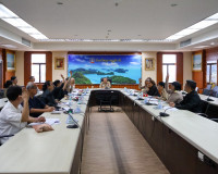 ผู้ว่าฯ สุราษฎร์ธานี เป็นประธานประชุมคณะกรรมการมูลนิธิส่งเสร ... พารามิเตอร์รูปภาพ 18