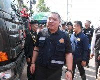 ผู้ว่าฯ สุราษฎร์ธานีเปิดศูนย์ปฏิบัติการป้องกันและลดอุบัติเหต ... พารามิเตอร์รูปภาพ 5