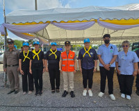 สุราษฎร์ธานีห่วงใยประชาชน รองผู้ว่าฯ ลงพื้นที่ให้กำลังใจเจ้า ... พารามิเตอร์รูปภาพ 2