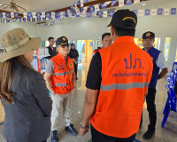 สุราษฎร์ธานีห่วงใยประชาชน รองผู้ว่าฯ ลงพื้นที่ให้กำลังใจเจ้า ... พารามิเตอร์รูปภาพ 34