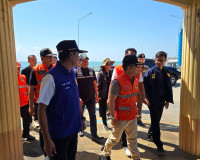 สุราษฎร์ธานีห่วงใยประชาชน รองผู้ว่าฯ ลงพื้นที่ให้กำลังใจเจ้า ... พารามิเตอร์รูปภาพ 45