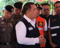 ผู้ว่าฯ สุราษฎร์ธานี ลงพื้นที่ให้กำลังใจเจ้าหน้าที่ผู้ปฏิบัต ... พารามิเตอร์รูปภาพ 19