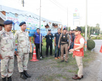 รองผู้ว่าฯ สุราษฎร์ธานี เดินสายตรวจเยี่ยมจุดตรวจ/จุดบริการปร ... พารามิเตอร์รูปภาพ 25