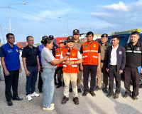 รองผู้ว่าฯ สุราษฎร์ธานี เดินสายตรวจเยี่ยมจุดตรวจ/จุดบริการปร ... พารามิเตอร์รูปภาพ 61