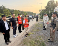 รองผู้ว่าฯ สุราษฎร์ธานี เดินสายตรวจเยี่ยมจุดตรวจ/จุดบริการปร ... พารามิเตอร์รูปภาพ 72