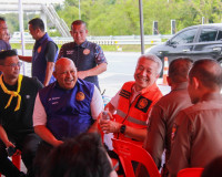 รองผู้ว่าฯ สุราษฎร์ธานี ลงพื้นที่ตรวจเยี่ยมจุดตรวจโซนใต้ ให้ ... พารามิเตอร์รูปภาพ 12