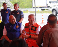 รองผู้ว่าฯ สุราษฎร์ธานี ลงพื้นที่ตรวจเยี่ยมจุดตรวจโซนใต้ ให้ ... พารามิเตอร์รูปภาพ 26