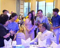 ผู้ว่าฯ สุราษฎร์ธานี เป็นประธานกล่าวต้อนรับงานเลี้ยงรับรองมู ... พารามิเตอร์รูปภาพ 9