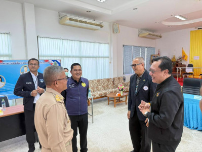 รองผู้ว่าราชการจังหวัดสุราษฎร์ธานี กลุ่มภารกิจด้านสังคม ออกเ ... พารามิเตอร์รูปภาพ 1