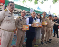 ผู้ว่าฯ สุราษฎร์ธานี เปิดเวทีสัญจรอำเภอไชยา รับฟังปัญหาผู้นำ ... พารามิเตอร์รูปภาพ 40