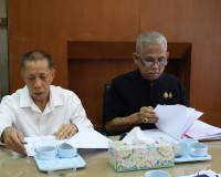 ผู้ว่าฯ สุราษฎร์ธานี ประชุมพิจารณาคัดเลือกกำนัน ผู้ใหญ่บ้าน  ... พารามิเตอร์รูปภาพ 1