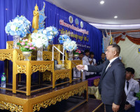 ผู้ว่าราชการจังหวัดสุราษฎร์ธานี เป็นประธานมอบเกียรติบัตร “เด ... พารามิเตอร์รูปภาพ 1