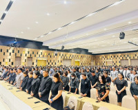 รองผู้ว่าราชการจังหวัดสุราษฎร์ธานี เป็นประธานในพิธีงานวันครู ... พารามิเตอร์รูปภาพ 3