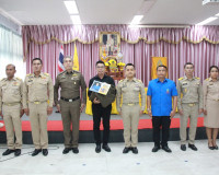 จังหวัดสุราษฎร์ธานีจัดพิธีมอบสิ่งของพระราชทาน มูลนิธิราชประช ... พารามิเตอร์รูปภาพ 5