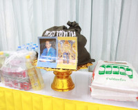 จังหวัดสุราษฎร์ธานีจัดพิธีมอบสิ่งของพระราชทาน มูลนิธิราชประช ... พารามิเตอร์รูปภาพ 22
